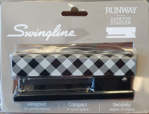 Swingline Runway Desktop Stapler